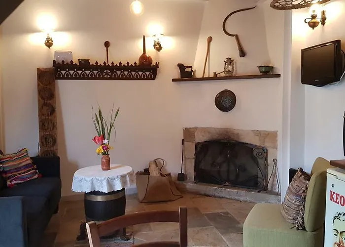 Michalis Anoyia Traditional Stonehouse * Káthikasz